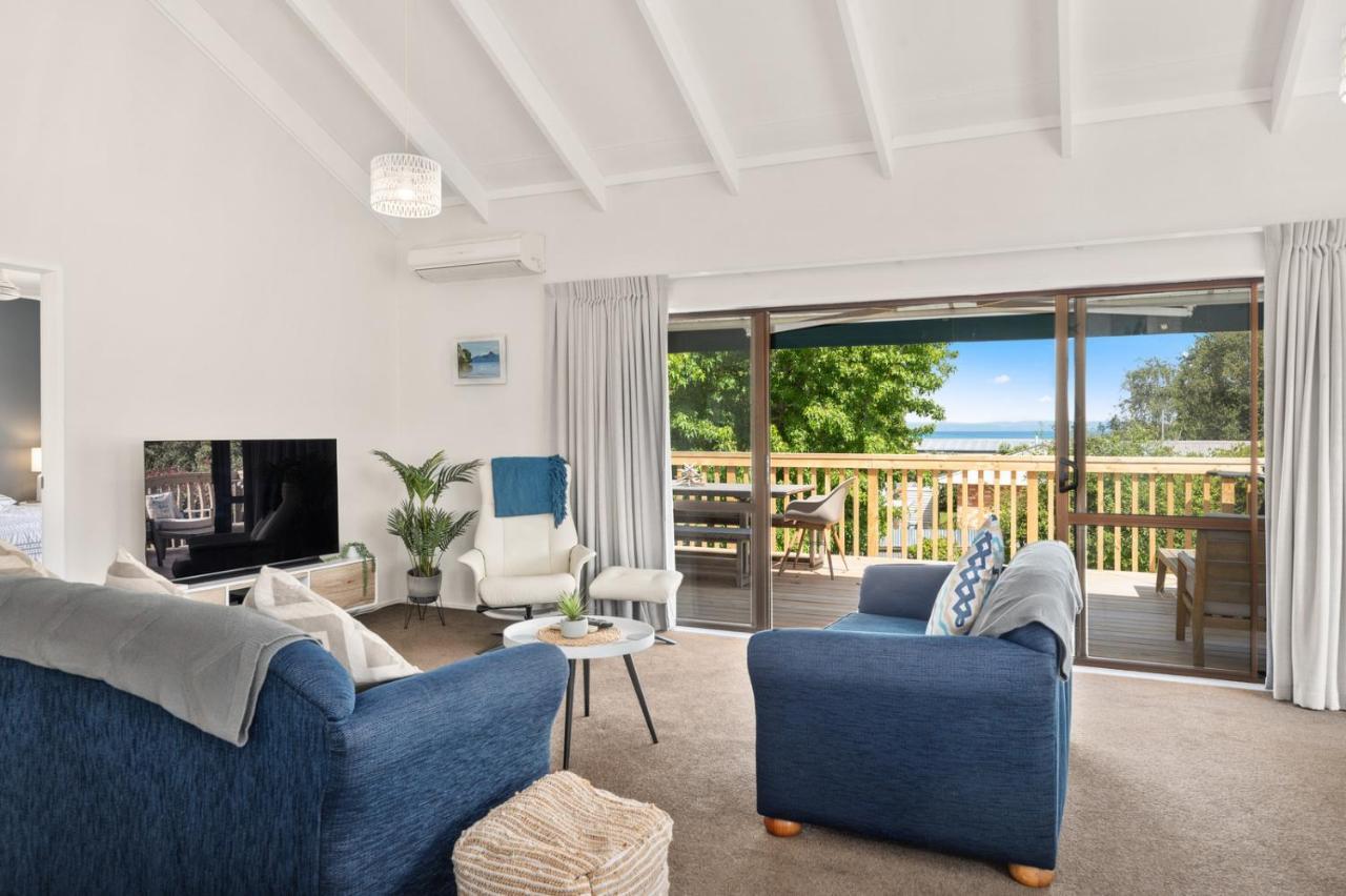 Waitahanui Lake House - Lake Taupo Holiday Home Exterior photo