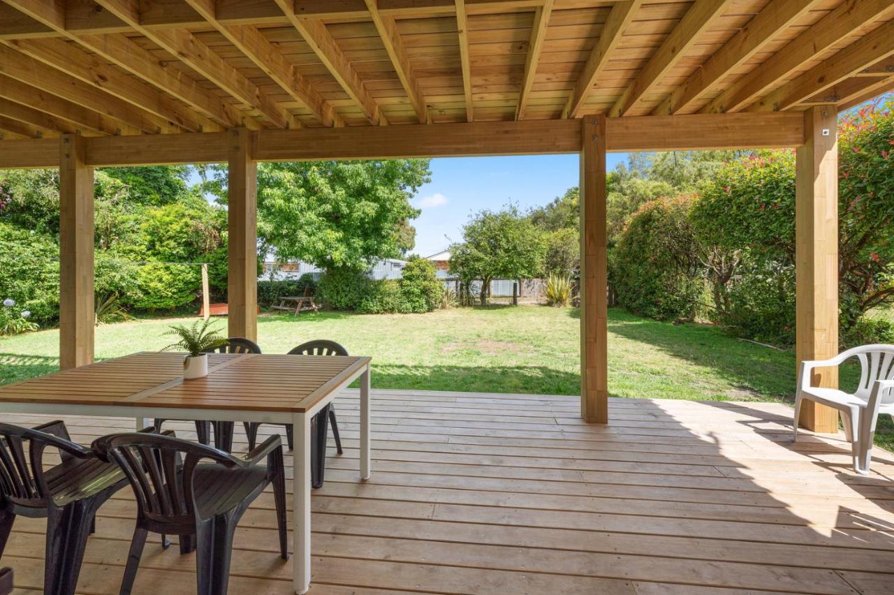 Waitahanui Lake House - Lake Taupo Holiday Home Exterior photo